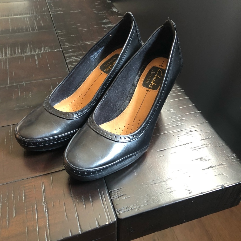 NEW Without Tags Clark Pumps